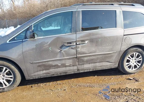 2013 Honda Odyssey Ex-L z USA, uszkodzony, nr VIN 5FNRL5H62DB072068